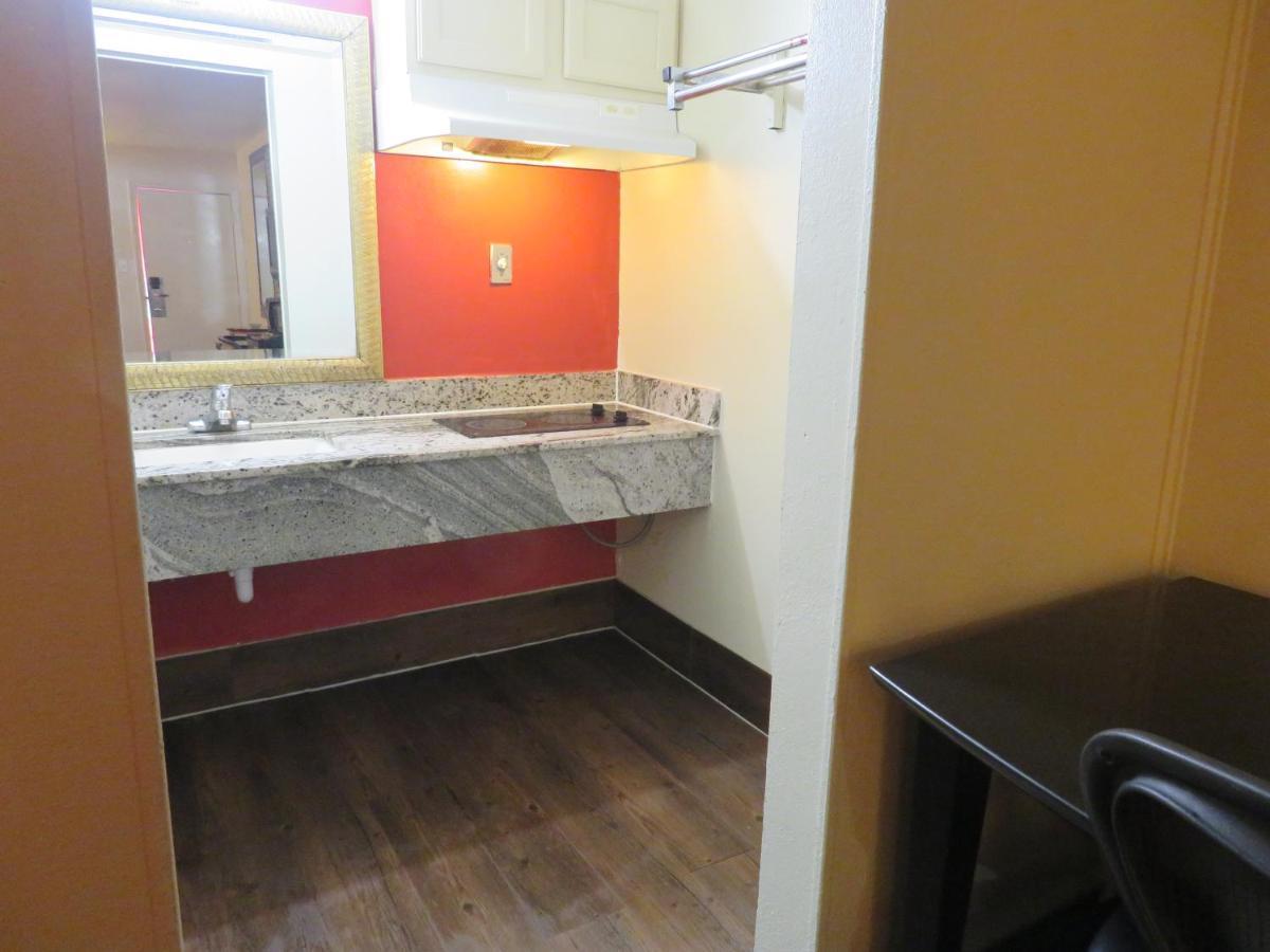 Travel Inn Beaumont Esterno foto