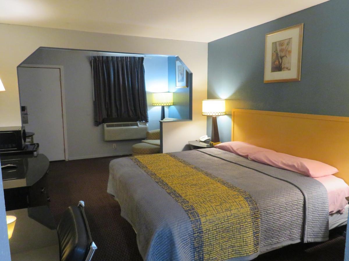 Travel Inn Beaumont Esterno foto
