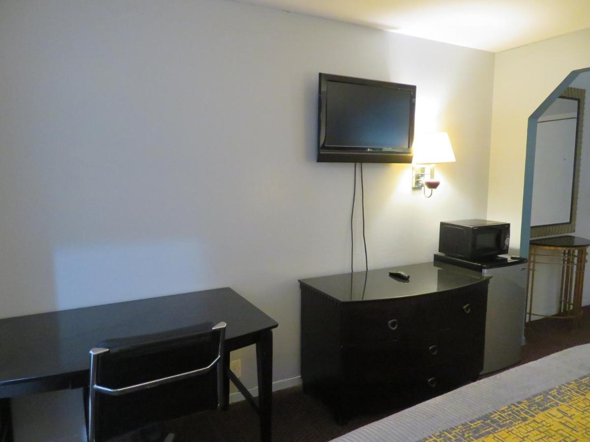 Travel Inn Beaumont Esterno foto
