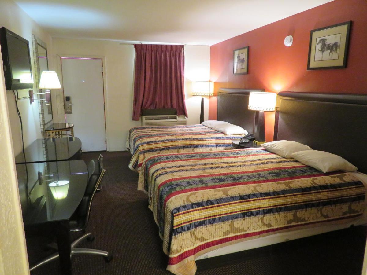 Travel Inn Beaumont Esterno foto